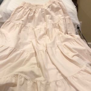 A pink full skirt good condition